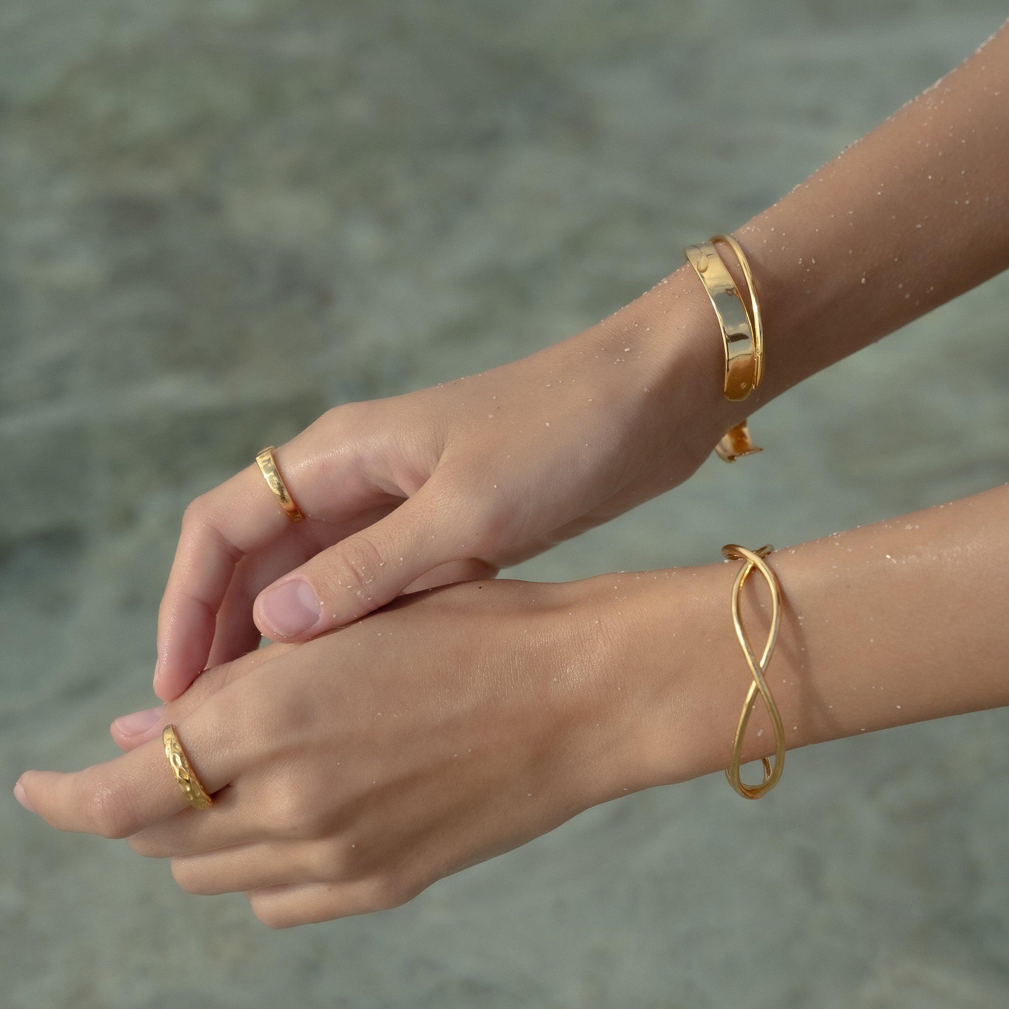 Armband aan de kust 1