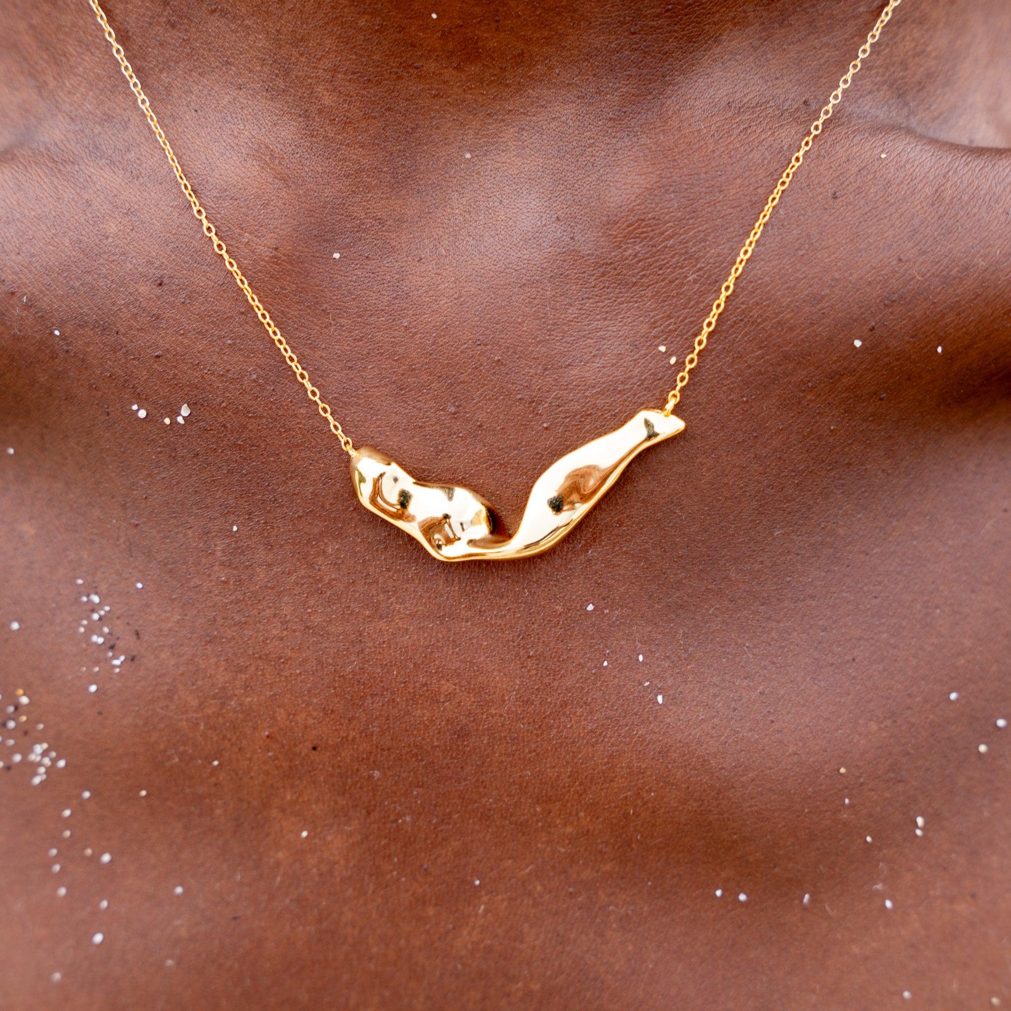 Zonovergoten ketting 1