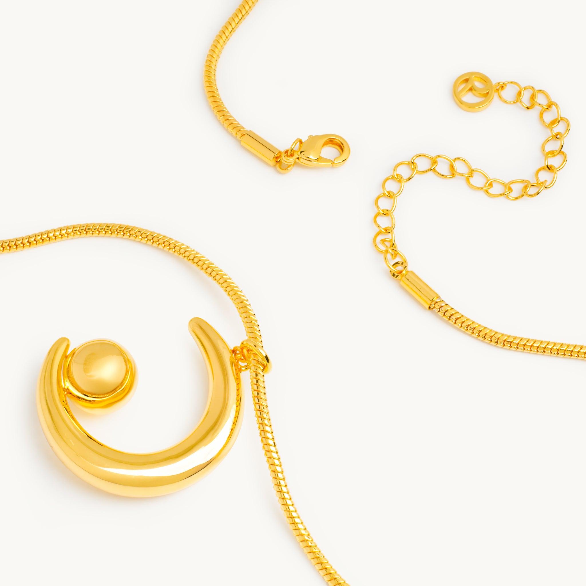 Halve maan ketting 5
